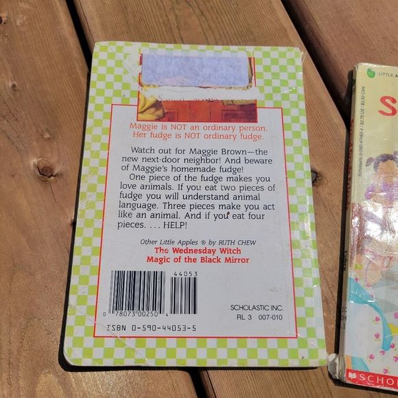 Little Apple Vintage Scholastic Books Bundle of 3 - Picture 4 of 16